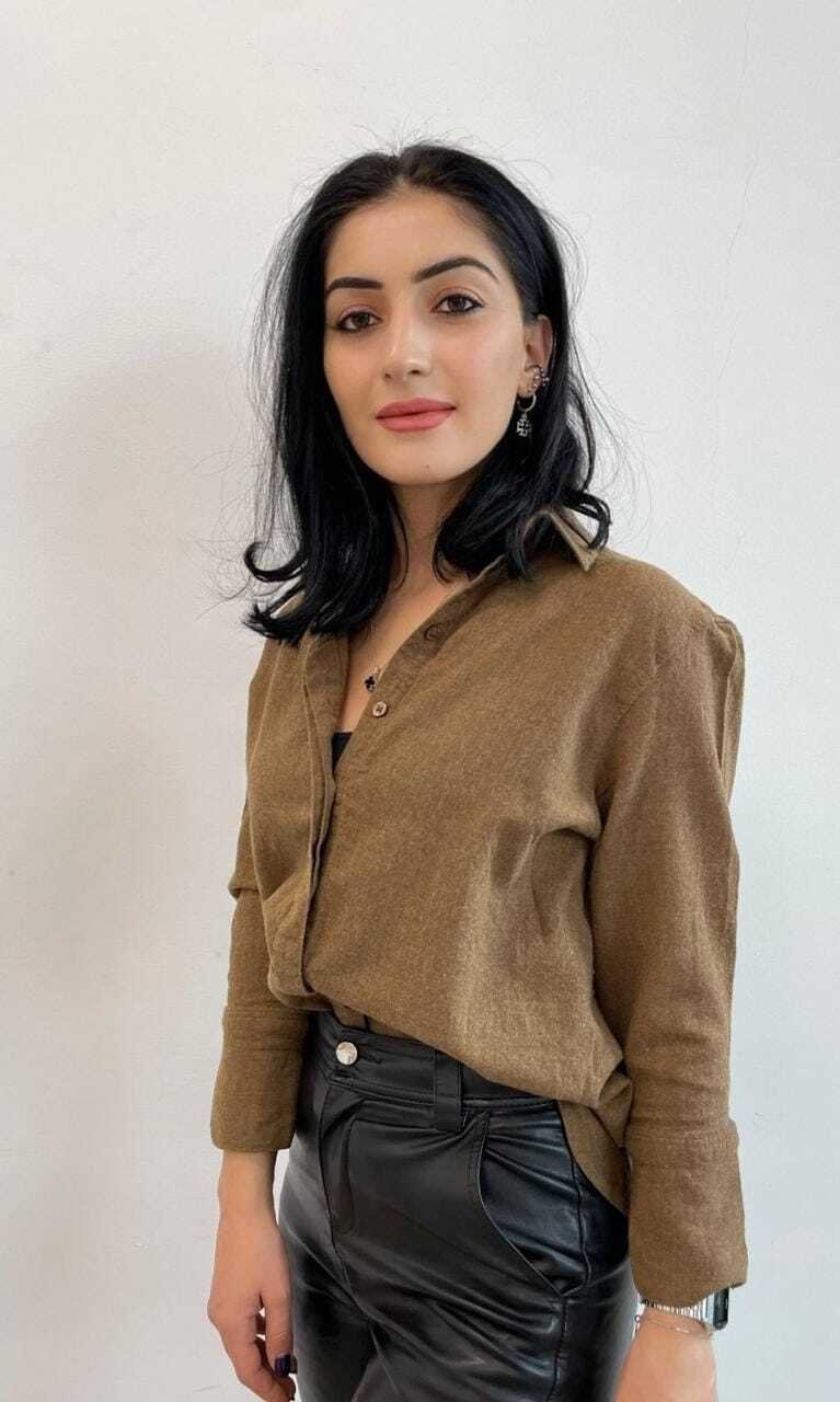    Անի Սմբատյան 